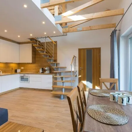 Sloneczny - Widok Na Gory I Skrzyczne *