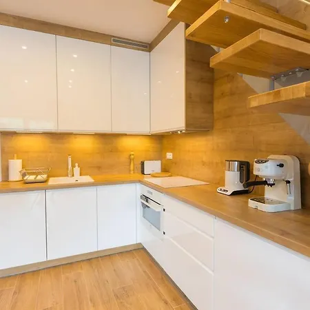 Sloneczny - Widok Na Gory I Skrzyczne