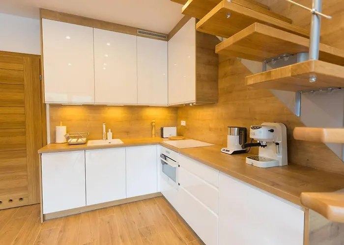 Sloneczny - Widok Na Gory I Skrzyczne